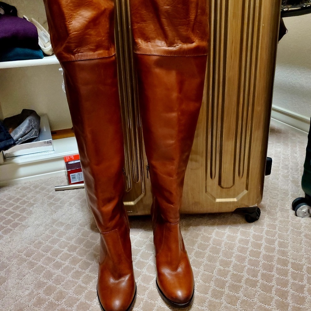 COPY - Gorgeous leather Frye Boots